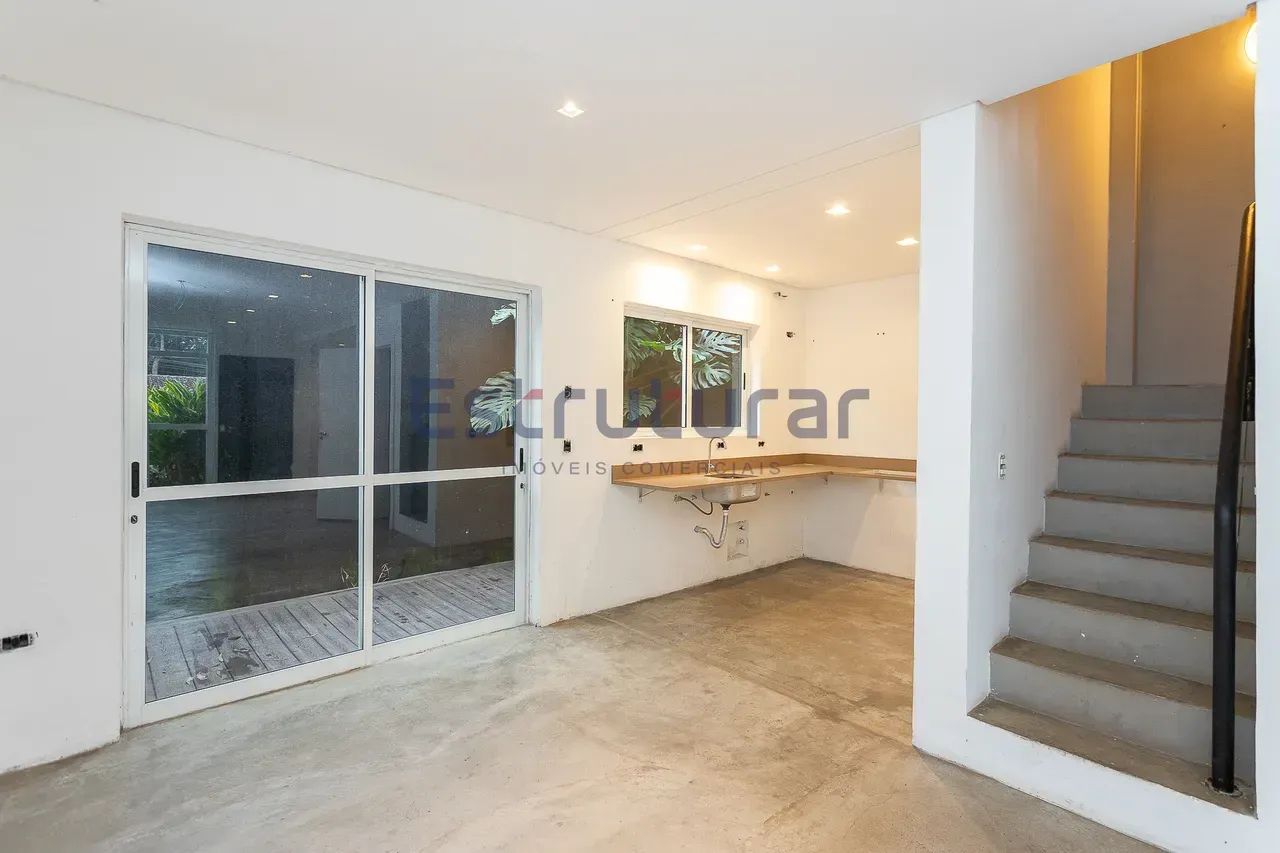 Sobrado Comercial para Locação no bairro Mossunguê - Foto 5