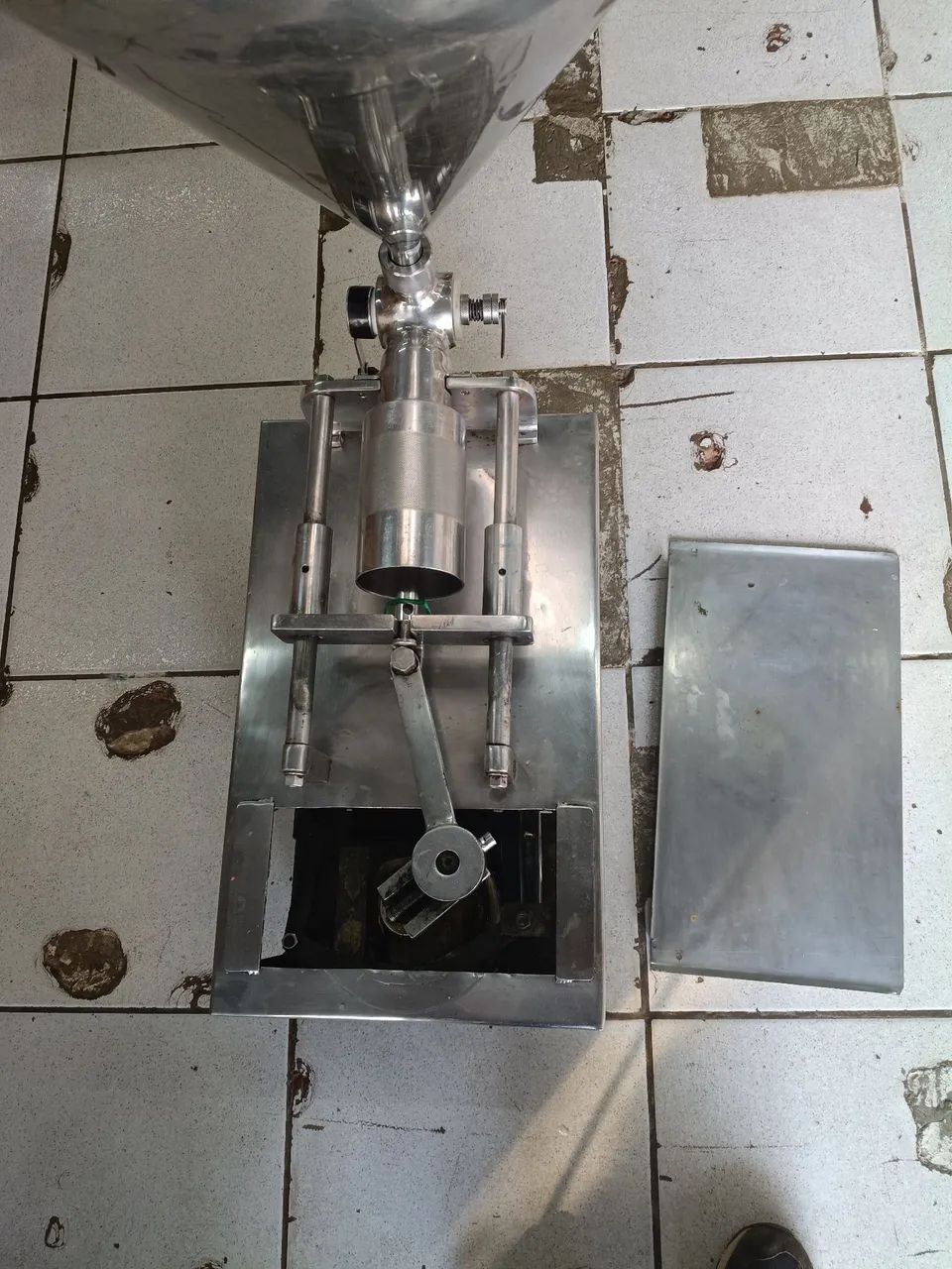 Máquina envasadora inox a pistão  - Foto 5