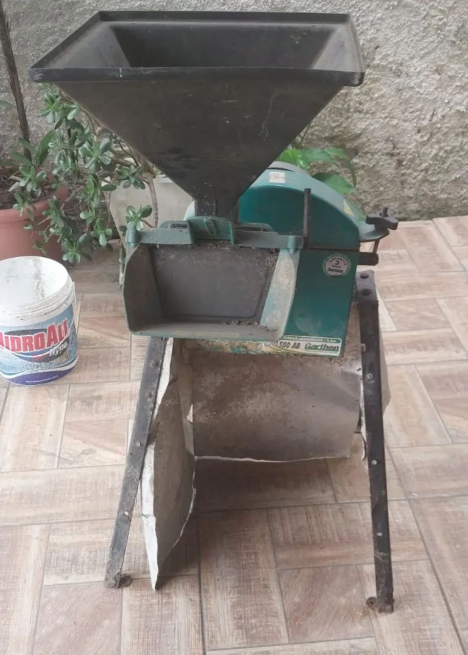 Vendo cortador de trato pra gado - Foto 2