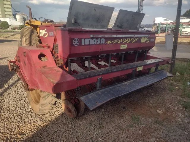Plantadeira Imasa Mp 1600 com 13 linhas de inverno - Foto 2