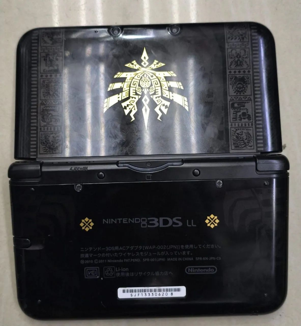 3DSLL Monsters Hunter  - Foto 2