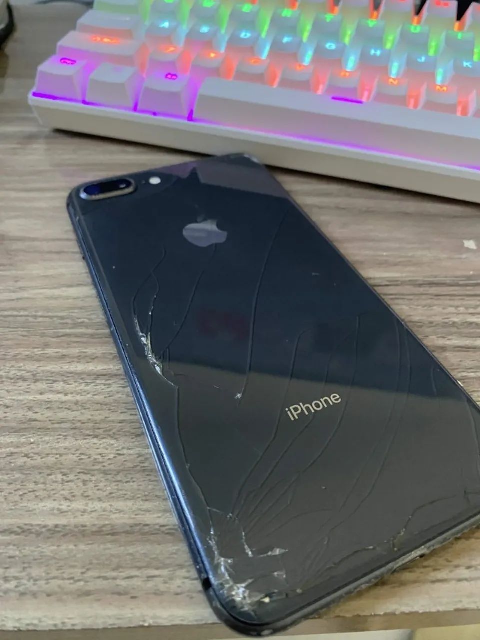 iPhone 8 Plus 64gb - Foto 2