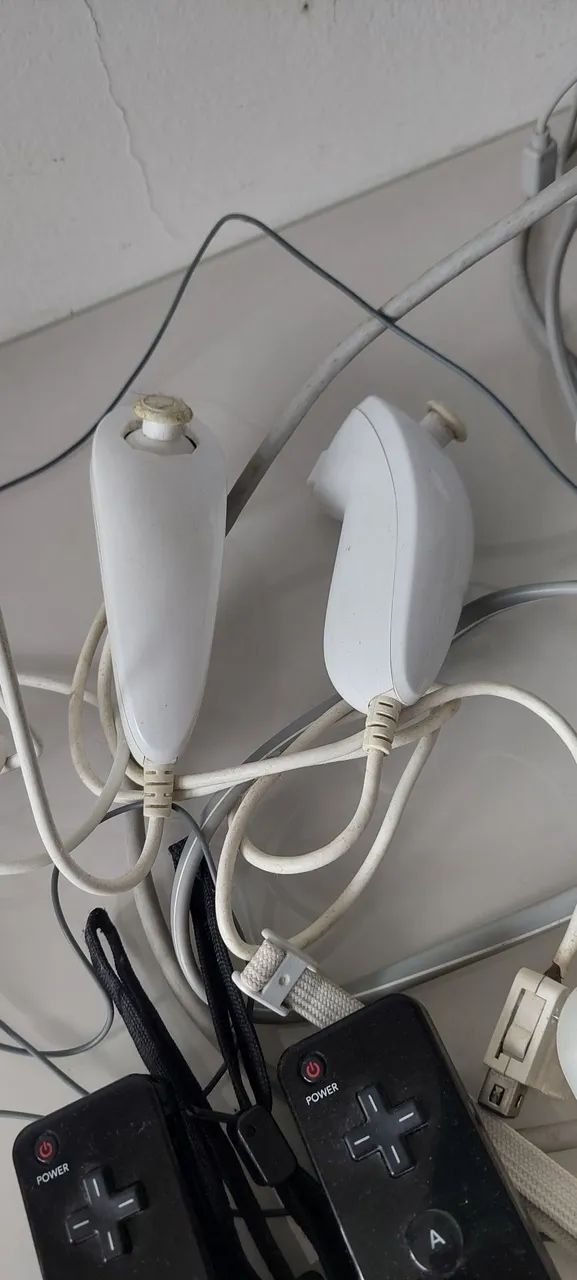 Nintendo Wii U com sensor de movimento, controles e 5 jogos - Foto 4