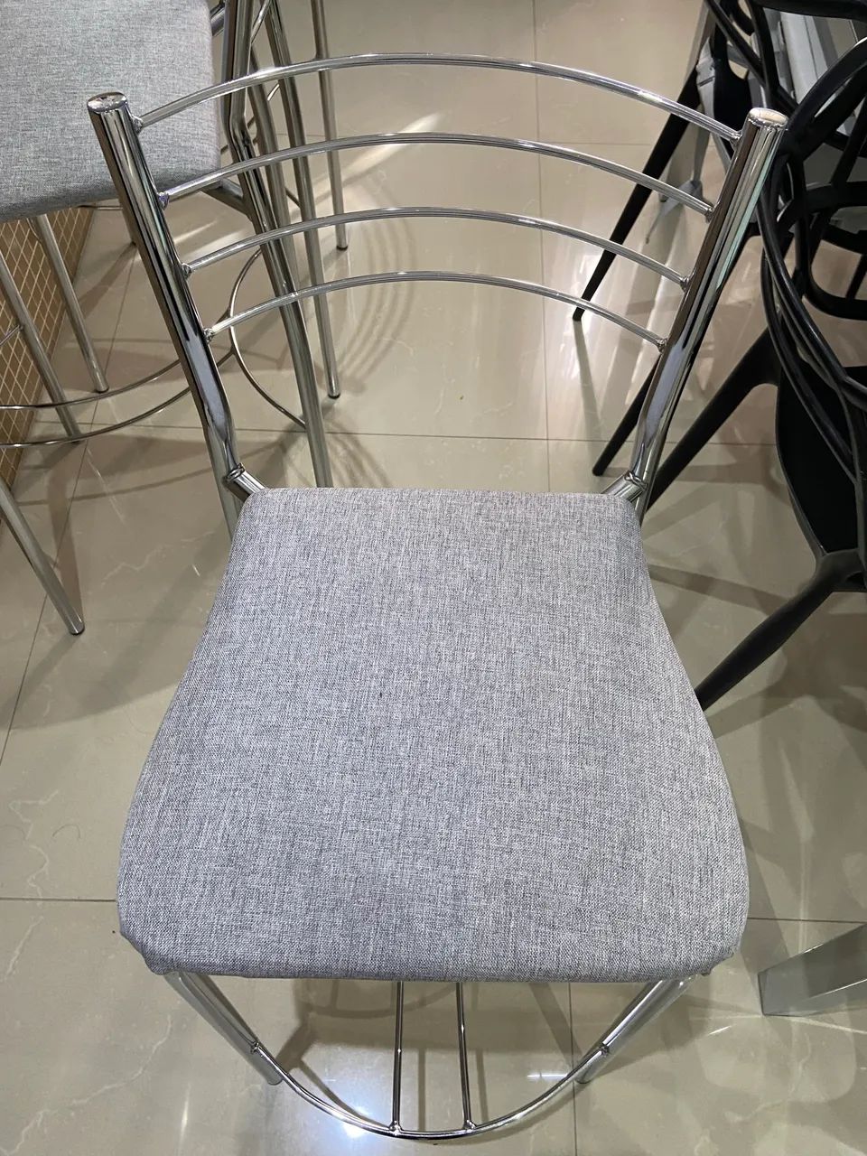 Conjunto 3 bancos para balcão  - Foto 4