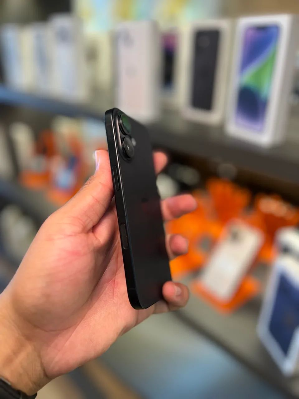 iPhone 16  - Foto 3