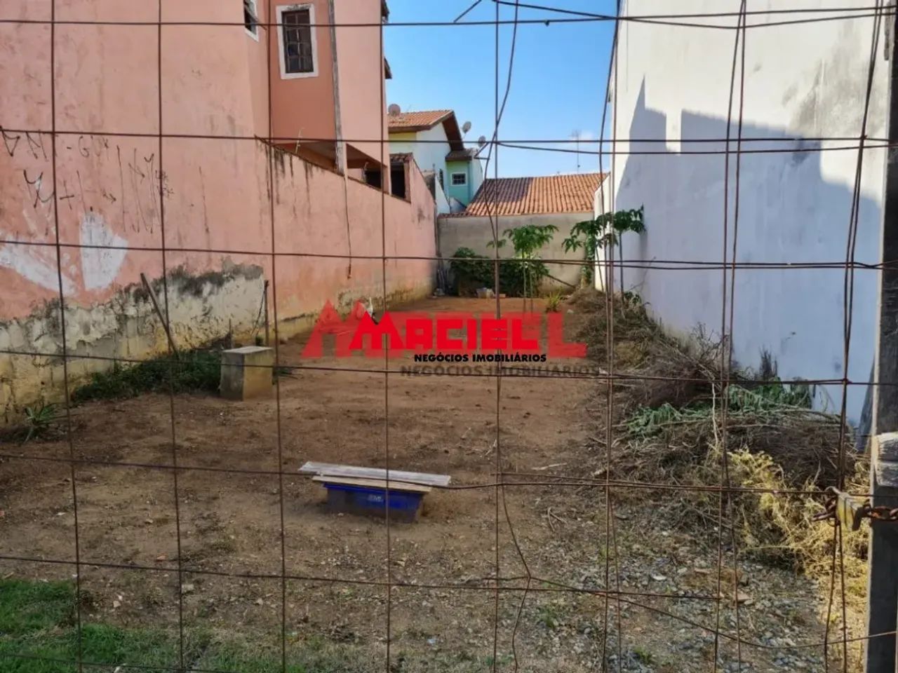 TERRENO A VENDA NO BOSQUE DOS IPES