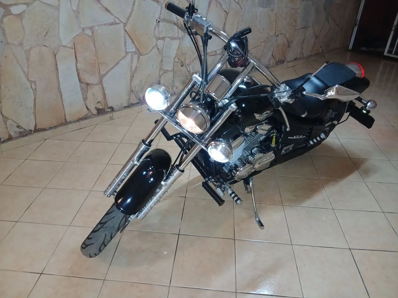 Shadow VT600 ano 2003