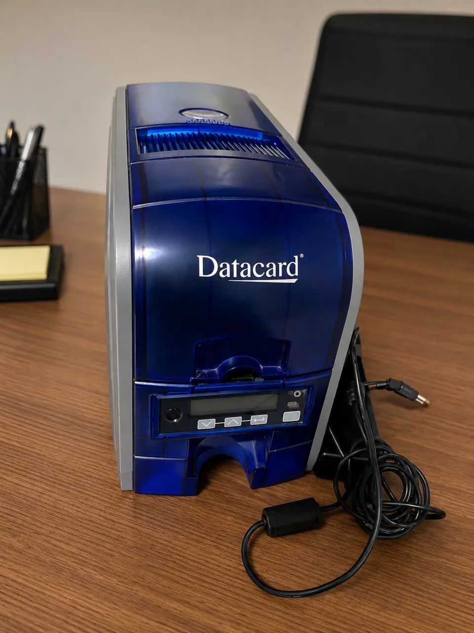 IMPRESSORA DE CRACHÁS DATACARD - OPORTUNIDADE! - Foto 2