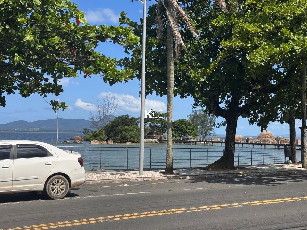 Apartamento bem localizado em coqueiros! Edifício de frente para o mar! - Foto 2