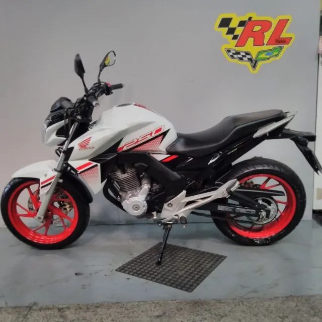 CB 250 TWISTER 2022 - Foto 2