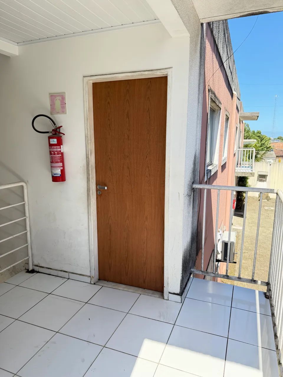 *OPORTUNIDADE!!  Apartamento reformado, pronto pra morar!* - Foto 2
