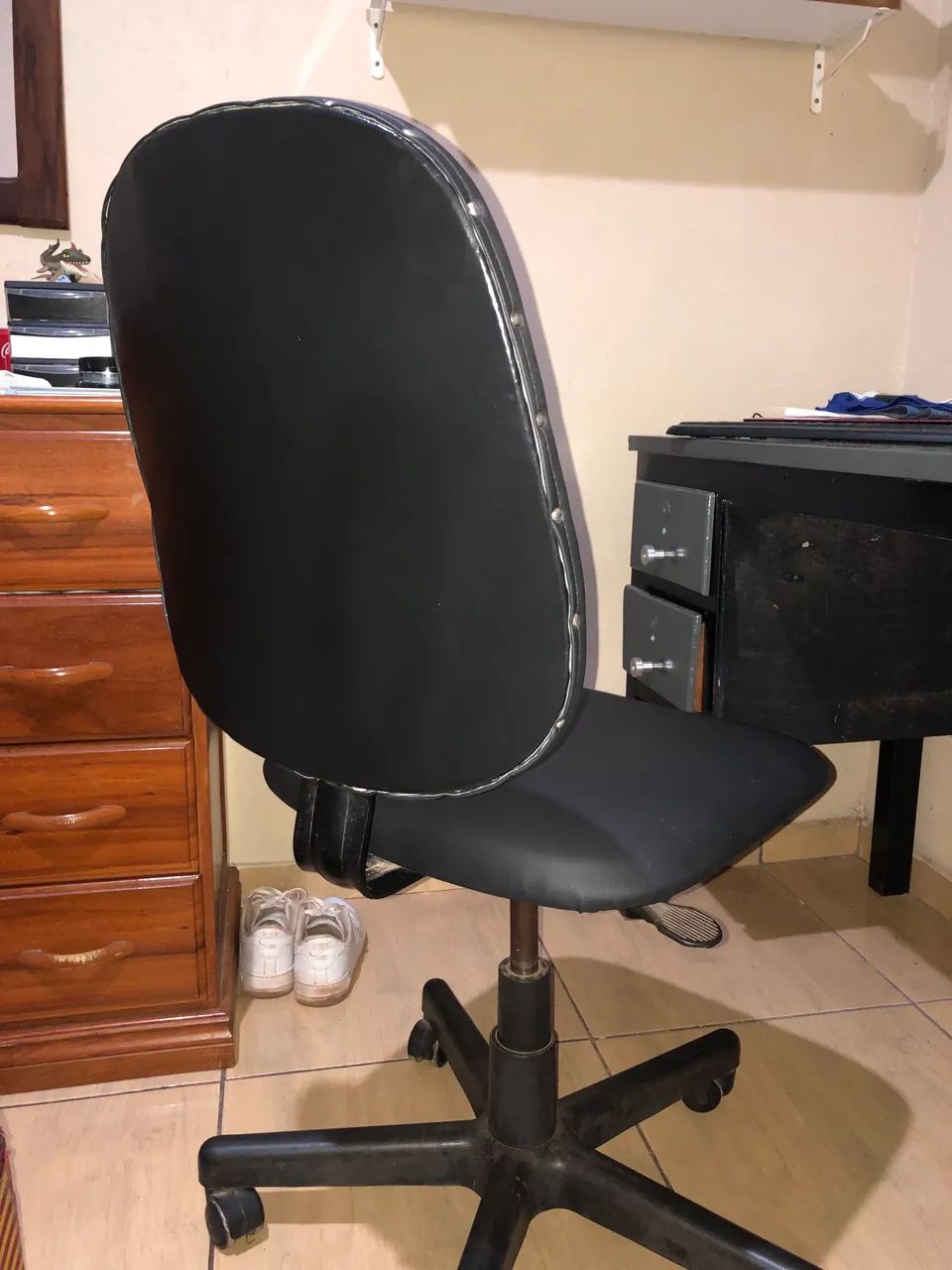 Cadeira para escritório estudo etc. - Foto 2