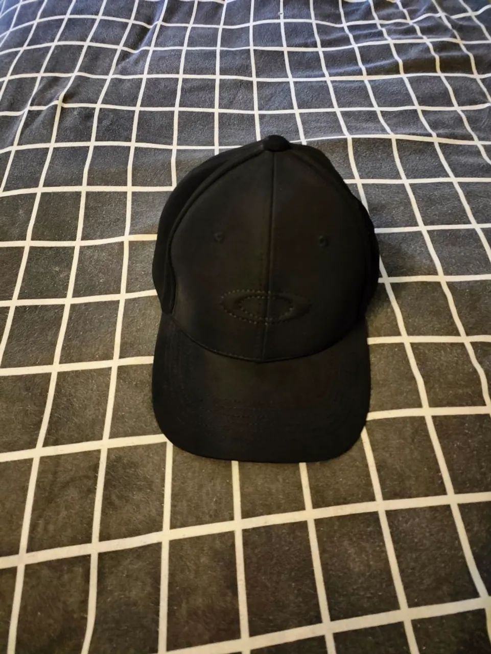Boné Oakley elipse bark 6 panel aba curva preto. - Foto 2