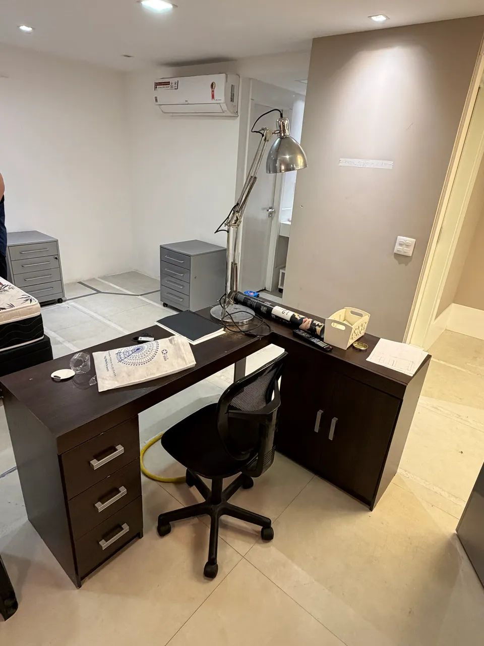 Mesa escritório em L - Foto 4