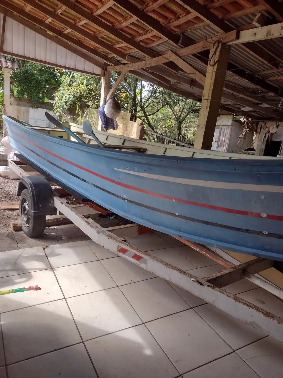Barco com carretinha e remo - Foto 2