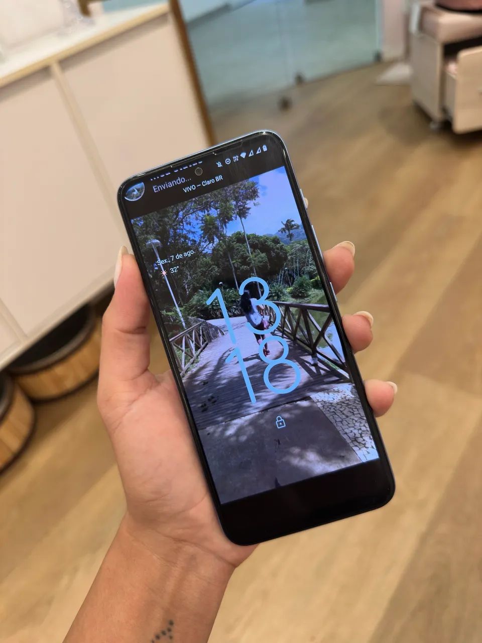 Celular Moto G71 - Foto 2