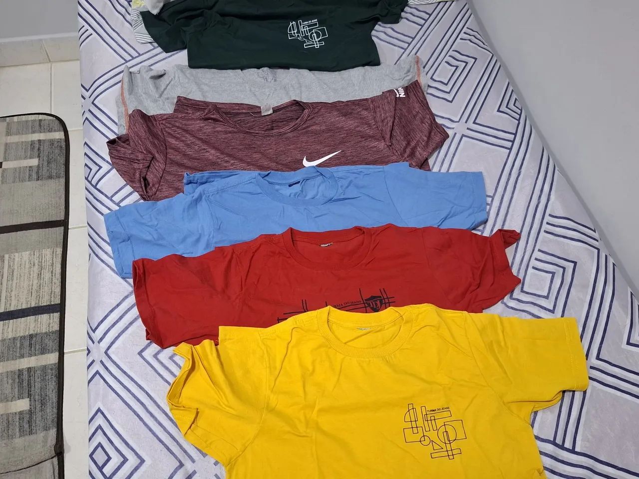 Vendo 6 camisas por 60
