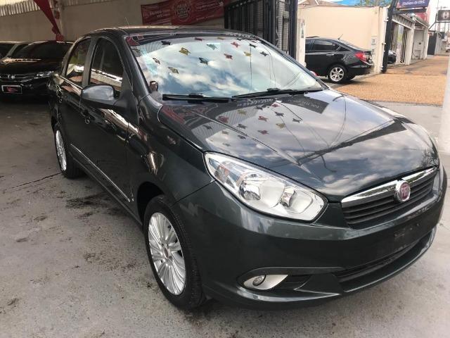 Fiat Siena Essence 1.6 2014 - Foto 2