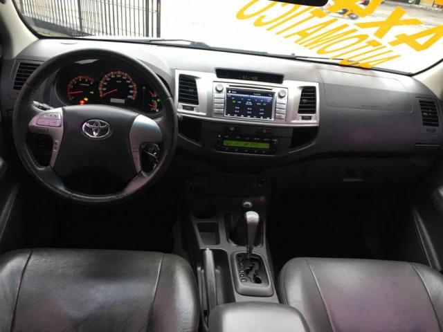 Toyota Hilux CD 4X4 SRV AUT DIESEL TOP DE LINHA - Foto 7