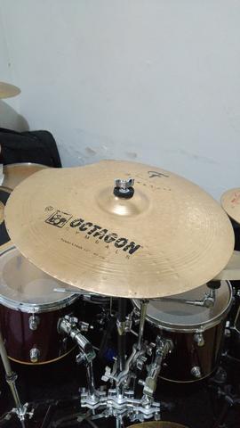 Prato de bateria