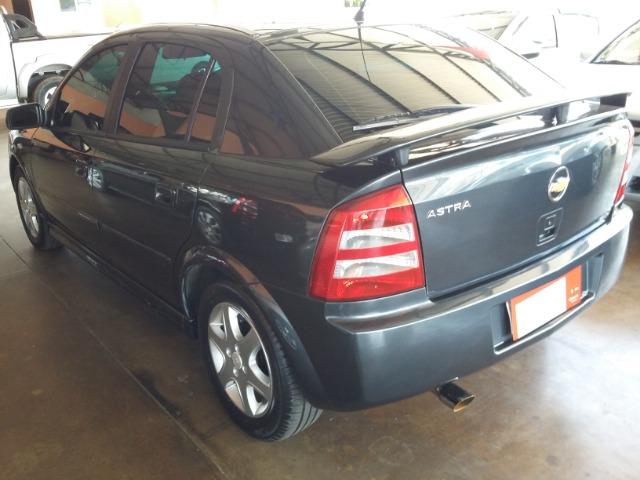 Astra Hatch 4 Portas - Extra - Analiso Trocas - Foto 2