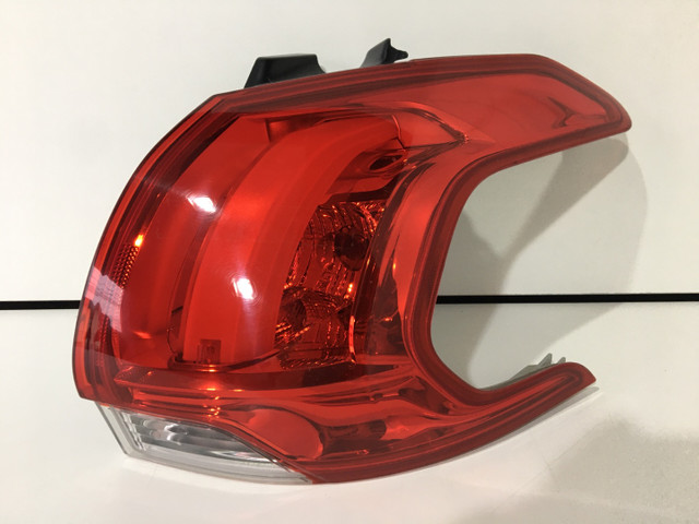 Lanterna Direita Peugeot 2008 2015 2016 2017 2018 Original BG260