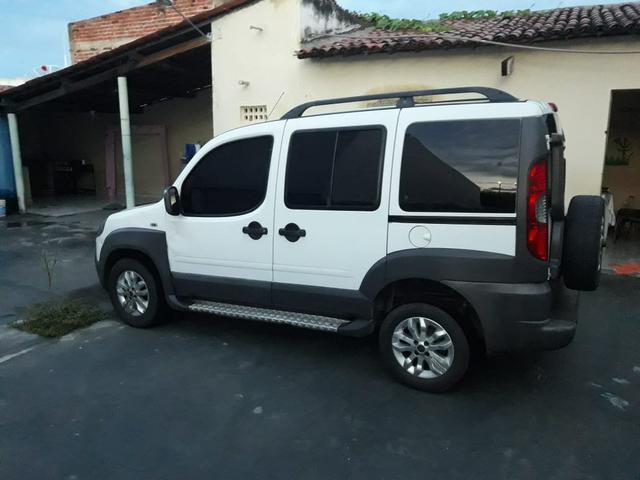 Vendo Fiat Doblô Adventure Completo seminovo - Foto 4