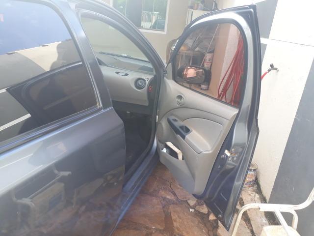 Vendo lindo etios sedã 1.5 muito novo, este carro está em excelente estado de conservação - Foto 7
