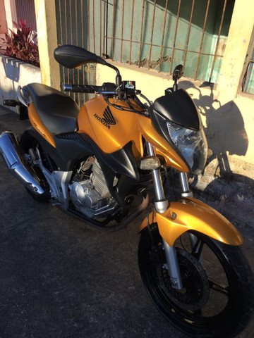CB 300