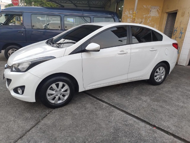 HB 20S 15/15 SEDAN 1.6 BRANCO 30.000KM