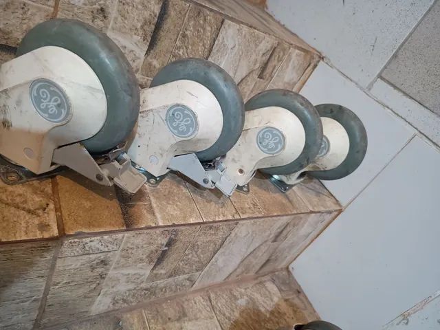 Rodas resistentes para fins diversos