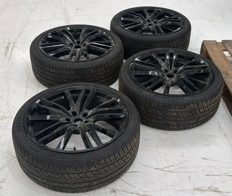 Rodas aro 22 e pneus 265/35/R22 Volkswagen e Audi