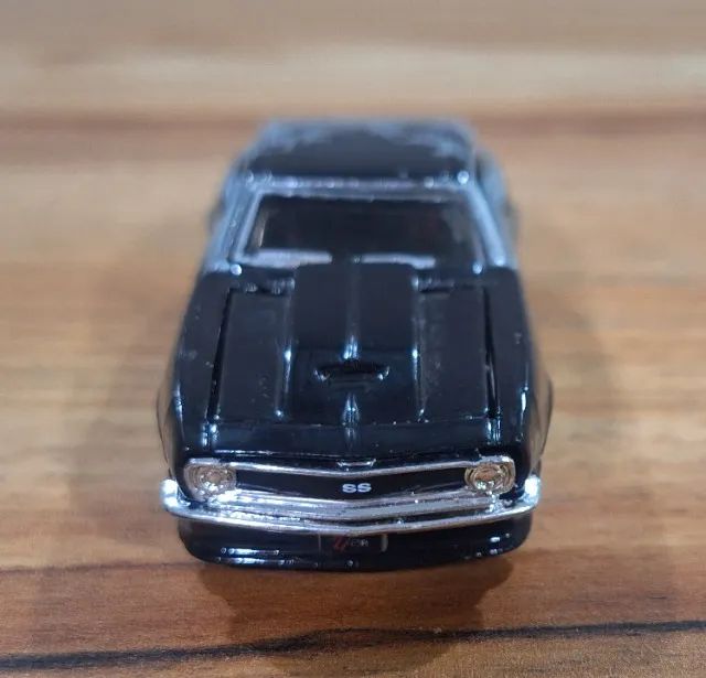Maisto 1968 Chevrolet Camaro Z/28 - Pro Rodz (Loose) - Hobbies e