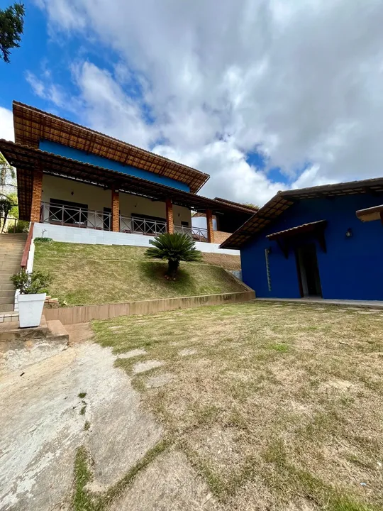 Casa com chalé a venda em Guaramiranga