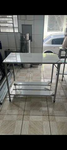 Bancada Mesa de inox industrial, Nova a pronta entrega! Medidas: 1.00x60x90 