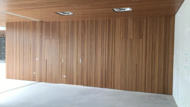 Compre ripados de madeira sem sair de casa! Phanda 25 anos *
