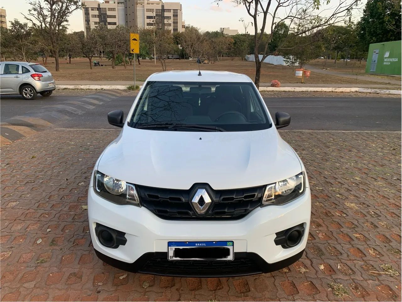 Renault Kwid Zen 1.0 Flex 12V 5P Mec. 2022 - Foto 2