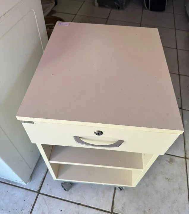 Gaveteiro branco com rodinhas - Entrego 