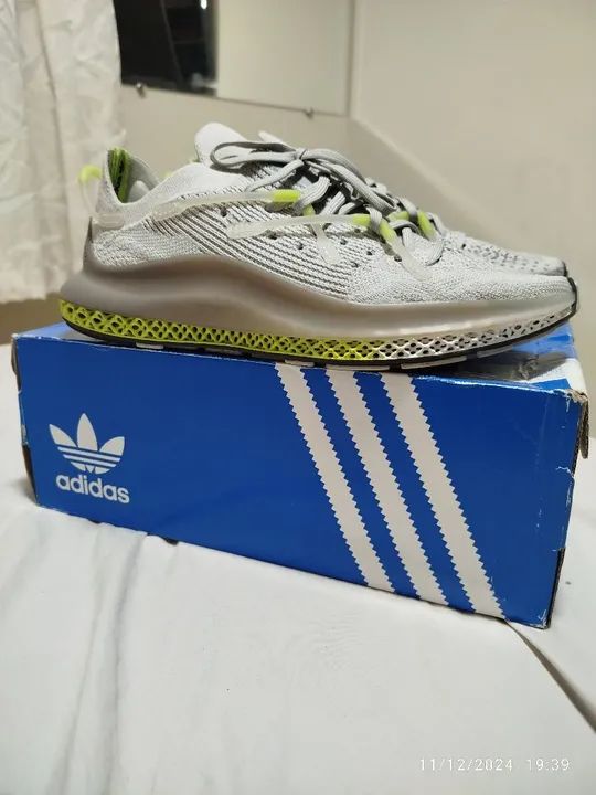 Vendo Adidas 4d  - Foto 5