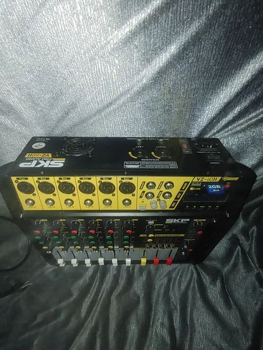 Mesa de som Amplificada SKP - Foto 2