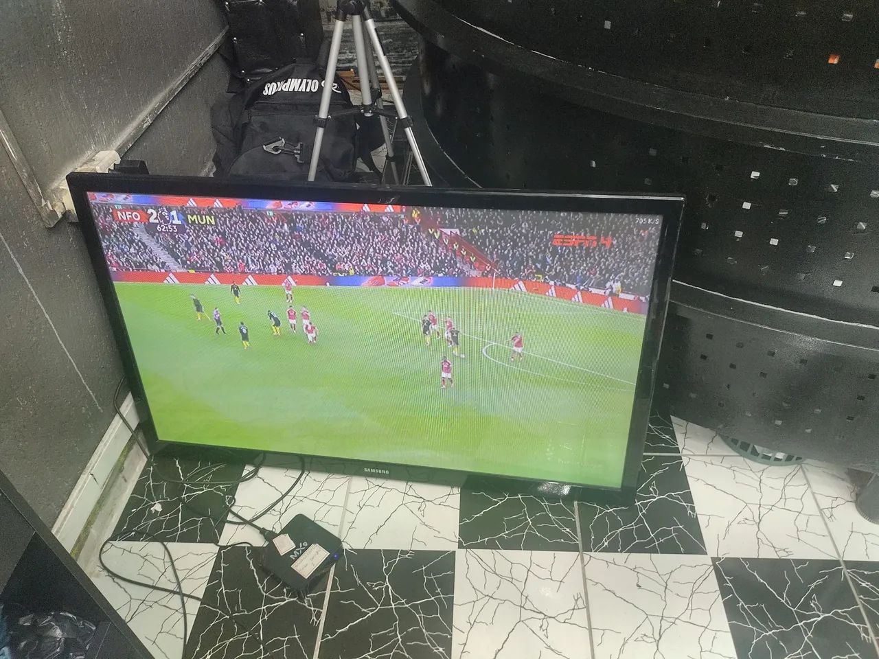Vendo tv Samsung 50polegadas obs. Nao e smartv R$ 900,00 - Foto 4
