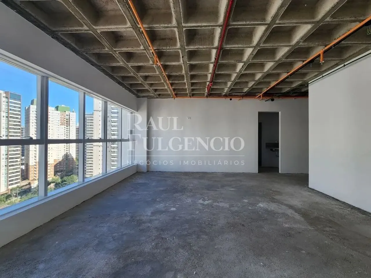 Duas salas comerciais no Quartier 550 à venda, uma ao lado da outra, compondo 136,84 m² pr