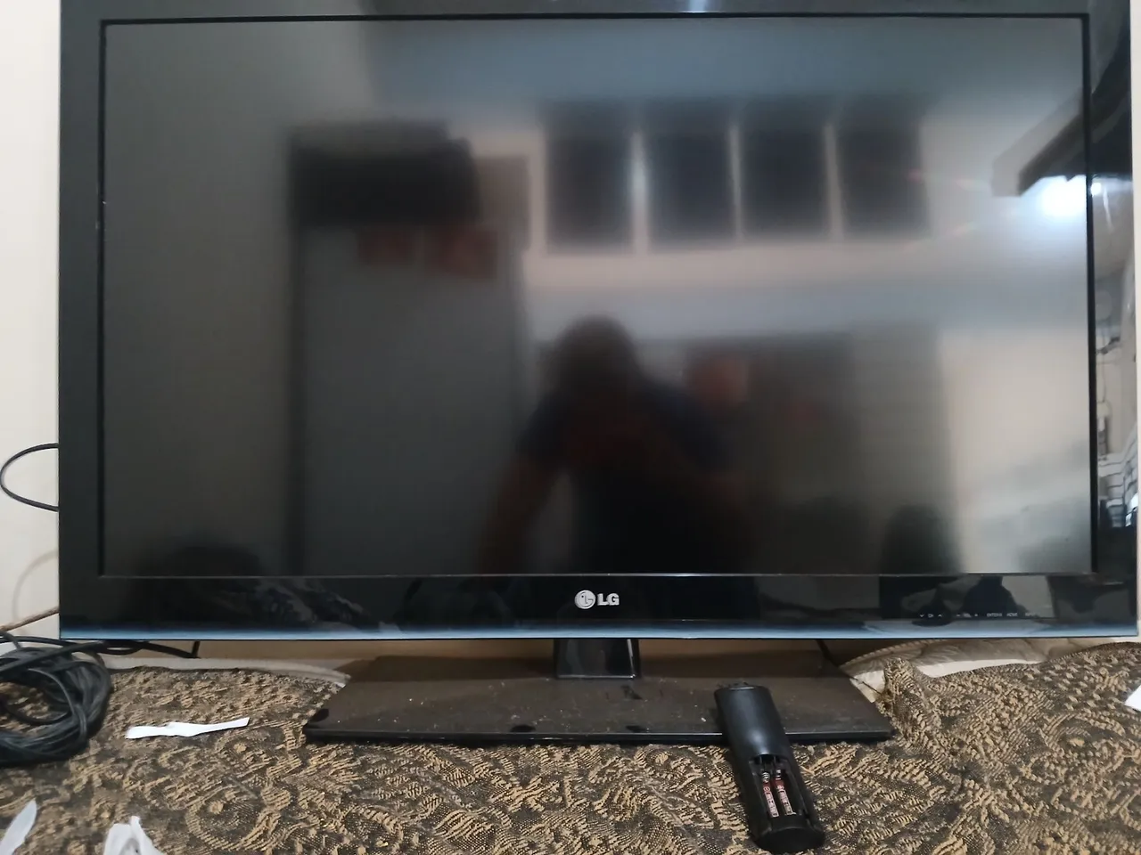 TV LG 42 polegadas NÃO É SMART