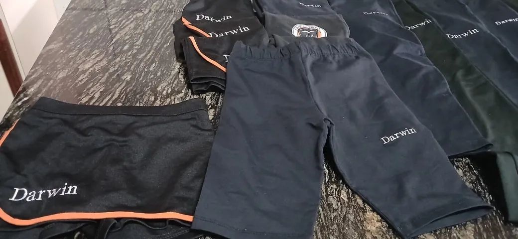 Uniforme Colégio Darwin ( 17 Peças) Tamanhos 10 e 12 - Foto 4