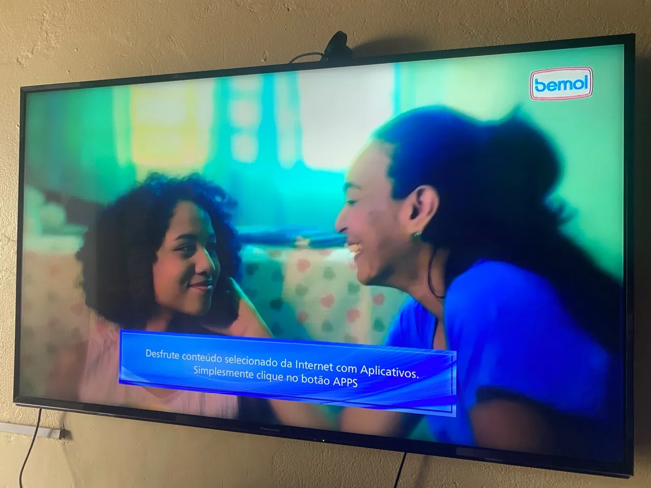 Vende-se TV Panasonic - Smart