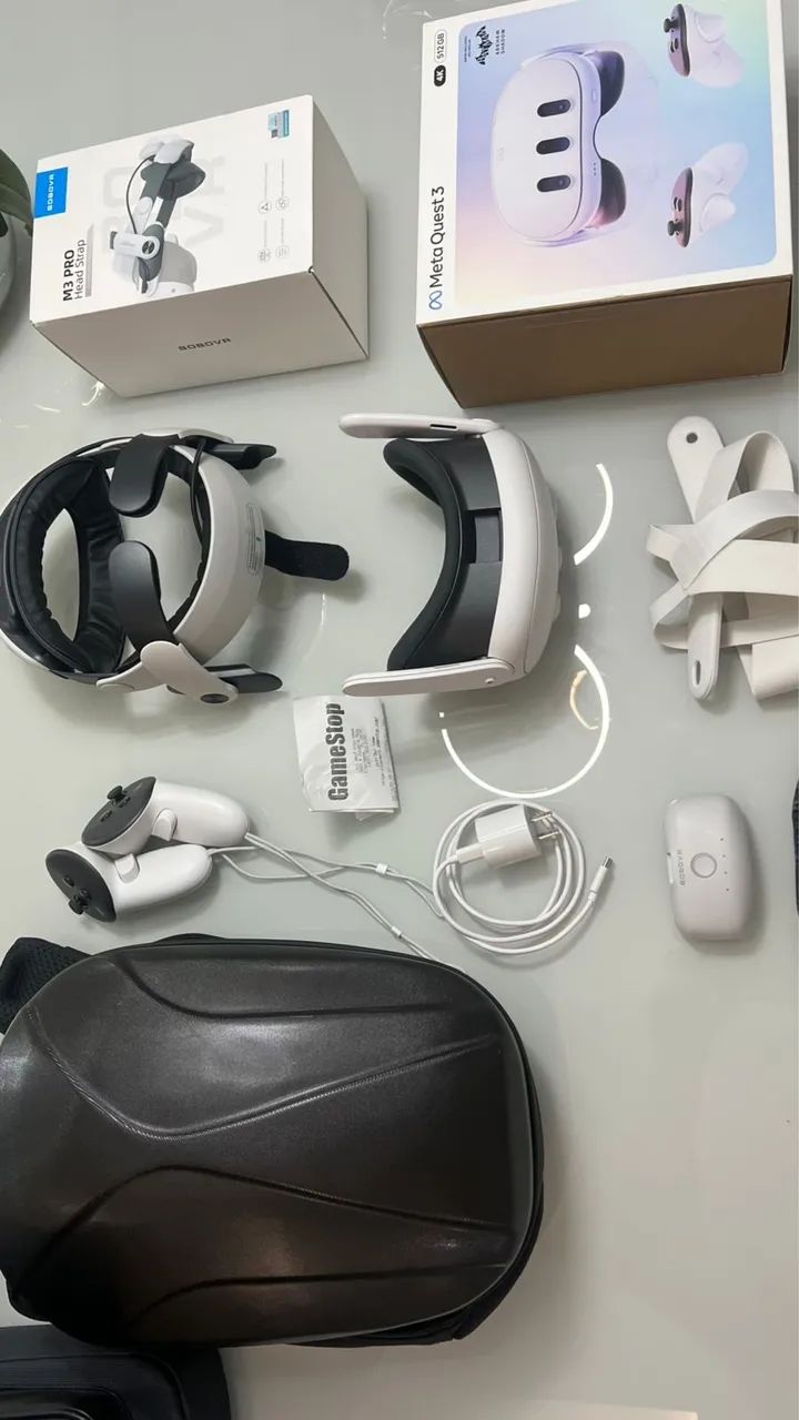 Meta Quest 3 512GB + BOBOVR M3 Pro (com bateria externa) + Case
