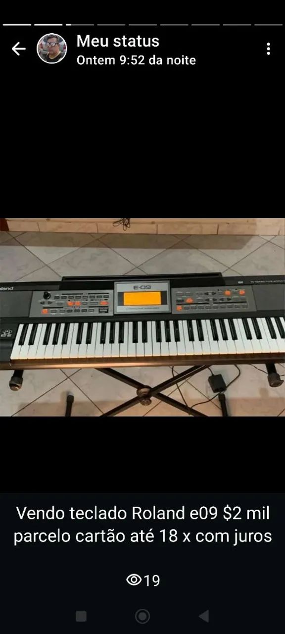 Teclado Roland e 09 e guitarra 