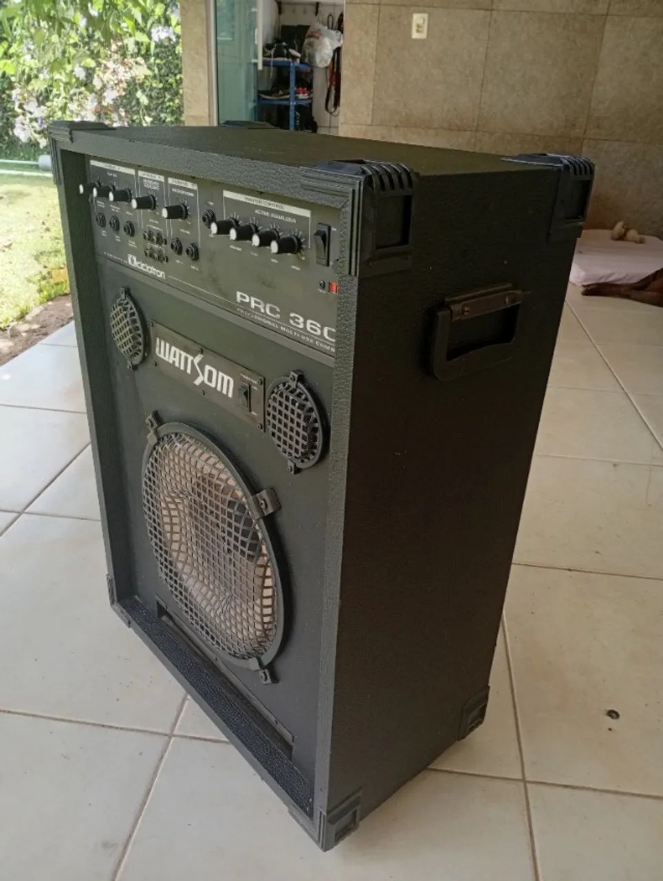 Amplificador PRC 360 90 W RMS
