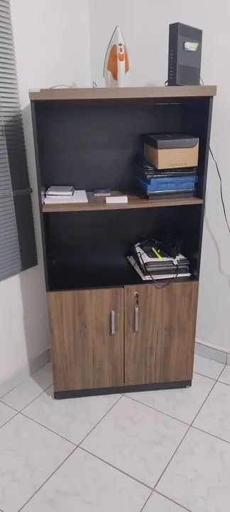 Armário de Escritório 3 Prateleiras e Portas - Foto 2