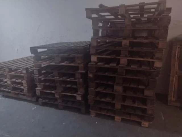 Vende se Paletes urgentes